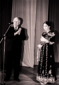 Head of Karelia Viktor Stepanov awards Vera Evgrafova the title of “Honored Worker of Culture of Karelia”, 1998
